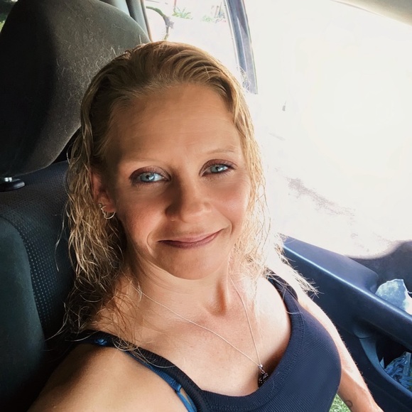 Meet your Posher, Darby - Picture 16 of 16